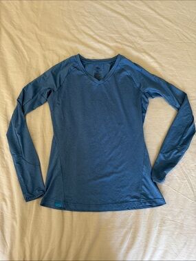 Aftco Blue Women's Long-Sleeve V-Neck Performance Top